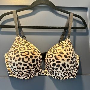 Leopard print plunge bra